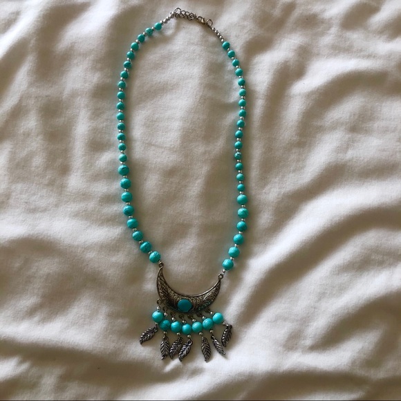 New! 🌈 Boho Necklace 🌈 - Picture 2 of 4